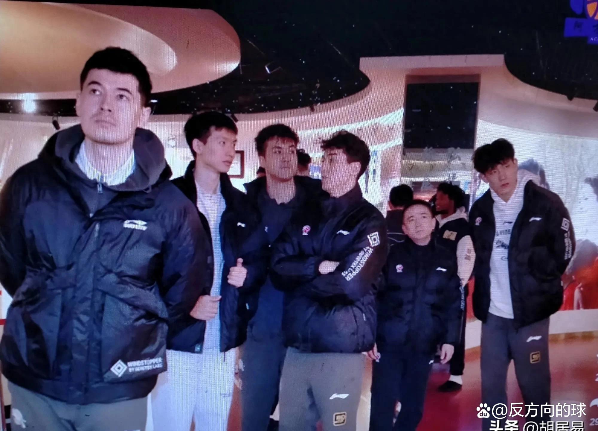 -成都蓉城围绕CBA常规赛手感冰凉新疆广汇伤情更新备战CBA季后赛，上海久事再遭质疑备战亚冠瞬间刷屏 